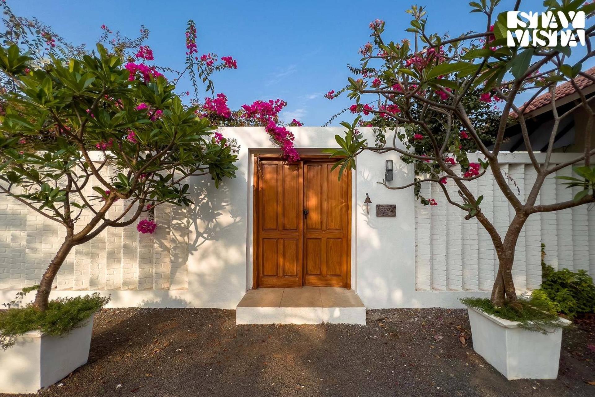 Wander Beyond By Stayvista - Featuring A Bali-Themed Abode And A Refreshing Swimming Pool Alībāg Exterior photo